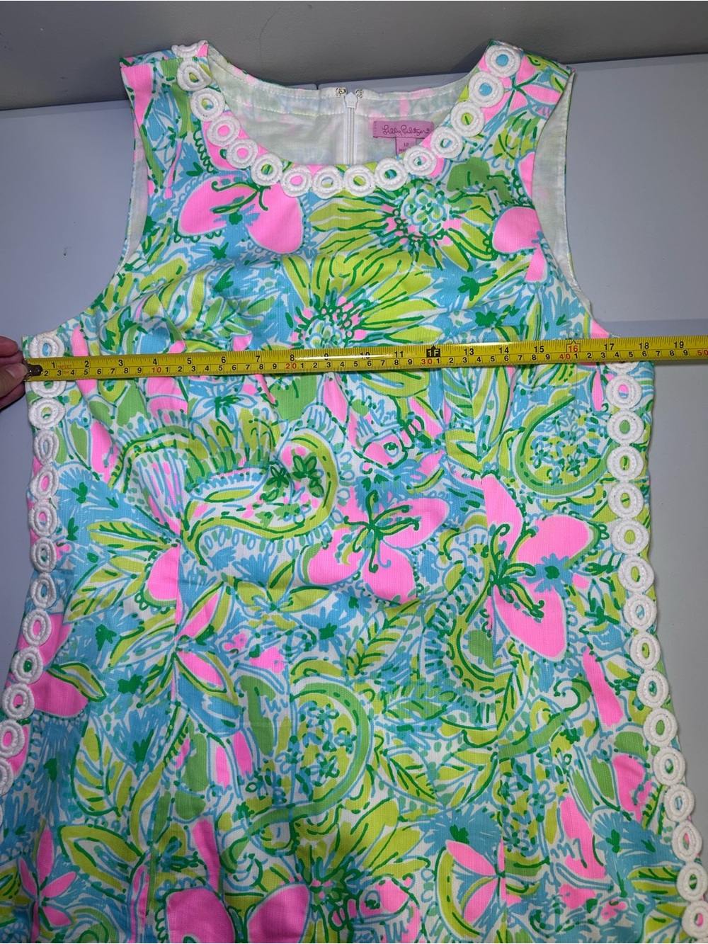 Lilly Pulitzer Shift Dress Size 12 Pink Green Floral Paisley Eyelet Trim Sleevel - Picture 5 of 6